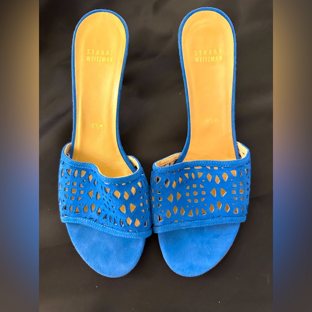 Stuart Weitzman blue suede sandal like new!